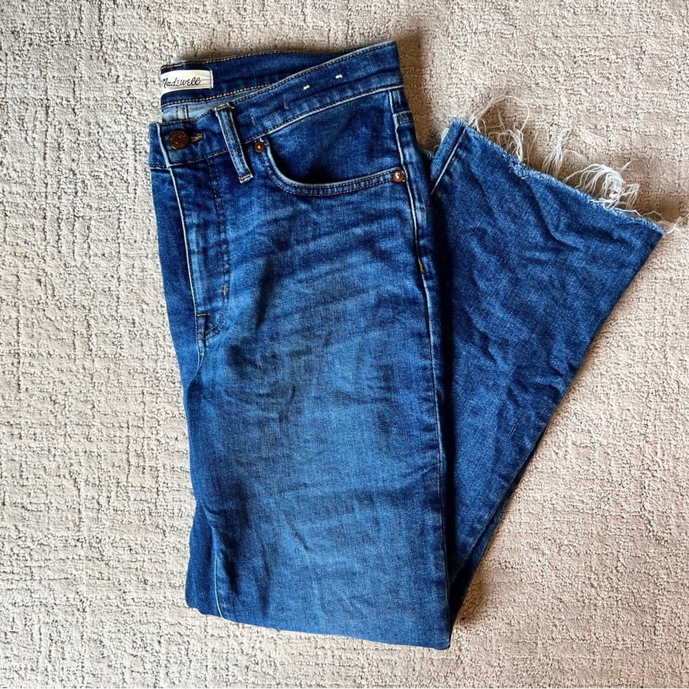 EUC Madewell Mid-Rise kick out jeans - frayed hem